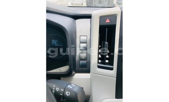 Buy Import Toyota Hiace White Car in Import - Dubai in Conakry Buy Import Toyota Hiace White Car in Import - Dubai in Conakry