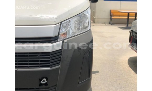 Buy Import Toyota Hiace White Car in Import - Dubai in Conakry Buy Import Toyota Hiace White Car in Import - Dubai in Conakry