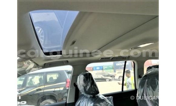 Buy Import Toyota Land Cruiser White Car in Import - Dubai in Conakry Buy Import Toyota Land Cruiser White Car in Import - Dubai in Conakry