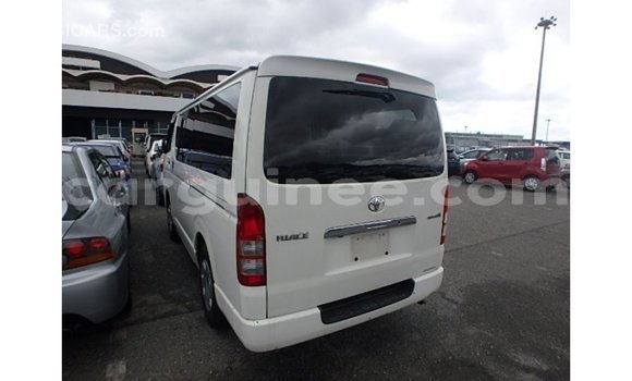 Buy Import Toyota Hiace White Car in Import - Dubai in Conakry Buy Import Toyota Hiace White Car in Import - Dubai in Conakry