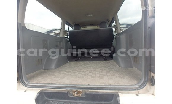 Buy Import Toyota Hiace White Car in Import - Dubai in Conakry Buy Import Toyota Hiace White Car in Import - Dubai in Conakry