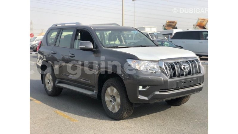 Big with watermark toyota prado conakry import dubai 6179