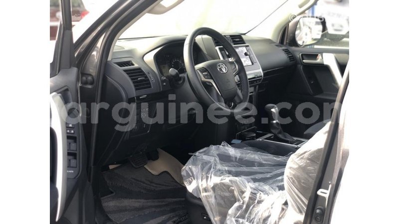 Big with watermark toyota prado conakry import dubai 6179