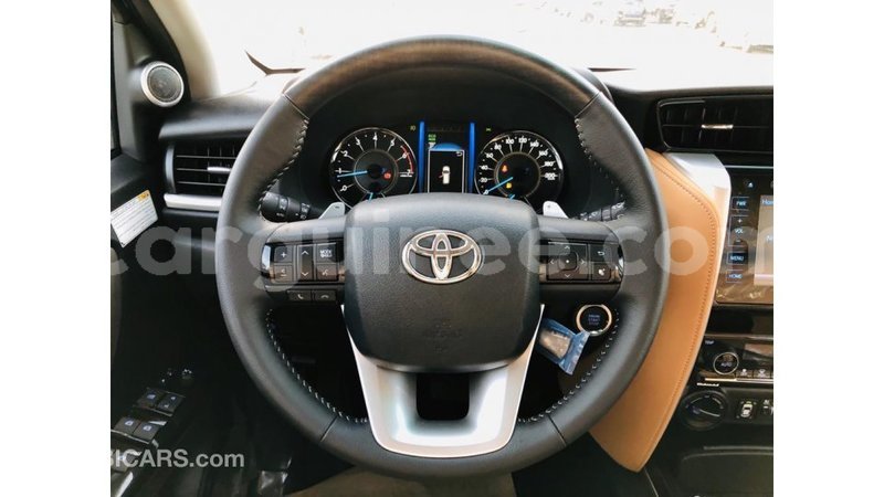 Big with watermark toyota fortuner conakry import dubai 6181