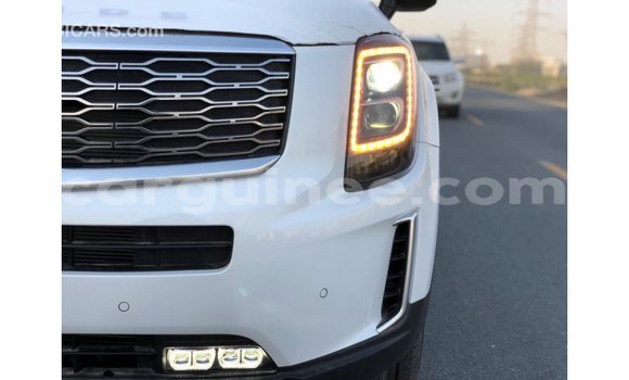 Buy Import Kia Carens White Car in Import - Dubai in Conakry Buy Import Kia Carens White Car in Import - Dubai in Conakry