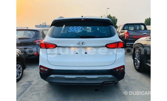 Acheter Import Voiture Hyundai Santa Fe Blanc à Import - Dubai, Conakry Acheter Import Voiture Hyundai Santa Fe Blanc à Import - Dubai, Conakry