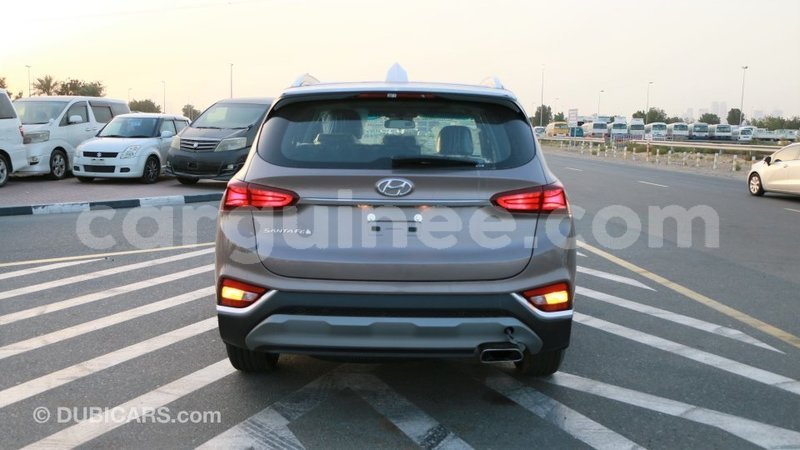 Big with watermark hyundai santa fe conakry import dubai 6190