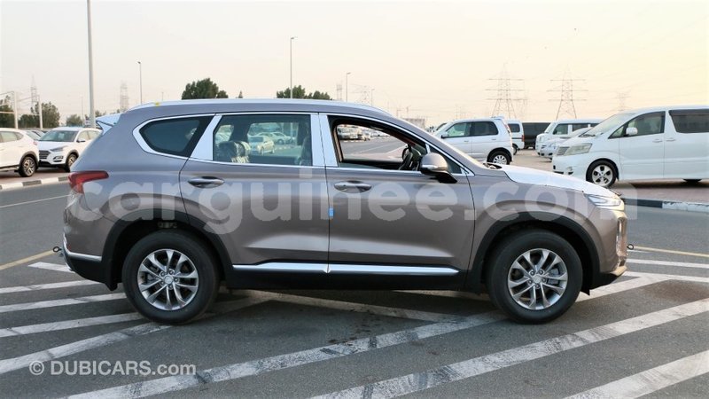 Big with watermark hyundai santa fe conakry import dubai 6190