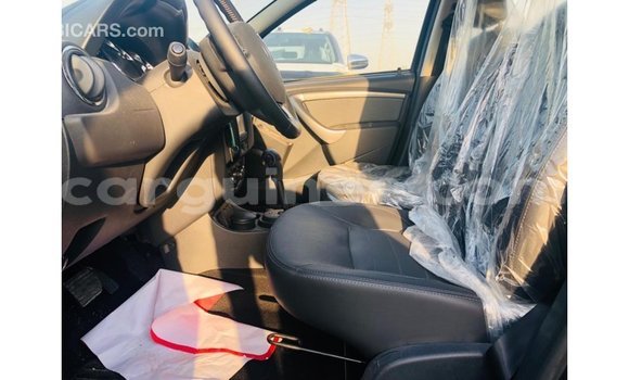 Acheter Import Voiture Renault Duster Noir à Import - Dubai, Conakry Acheter Import Voiture Renault Duster Noir à Import - Dubai, Conakry