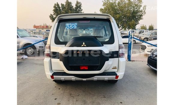 Buy Import Mitsubishi Pajero White Car in Import - Dubai in Conakry Buy Import Mitsubishi Pajero White Car in Import - Dubai in Conakry