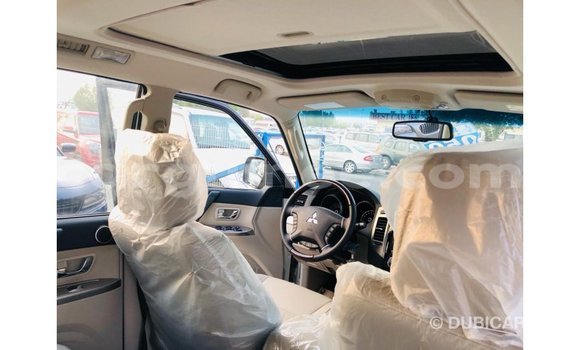 Buy Import Mitsubishi Pajero White Car in Import - Dubai in Conakry Buy Import Mitsubishi Pajero White Car in Import - Dubai in Conakry