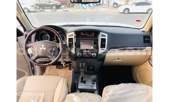 Buy Import Mitsubishi Pajero White Car in Import - Dubai in Conakry Buy Import Mitsubishi Pajero White Car in Import - Dubai in Conakry