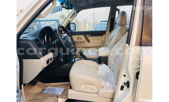 Buy Import Mitsubishi Pajero White Car in Import - Dubai in Conakry Buy Import Mitsubishi Pajero White Car in Import - Dubai in Conakry