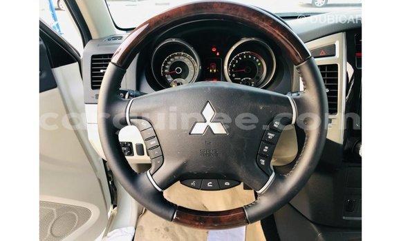 Buy Import Mitsubishi Pajero White Car in Import - Dubai in Conakry Buy Import Mitsubishi Pajero White Car in Import - Dubai in Conakry