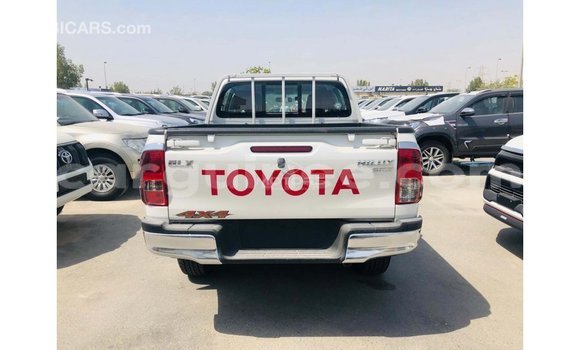 Buy Import Toyota Hilux White Car in Import - Dubai in Conakry Buy Import Toyota Hilux White Car in Import - Dubai in Conakry