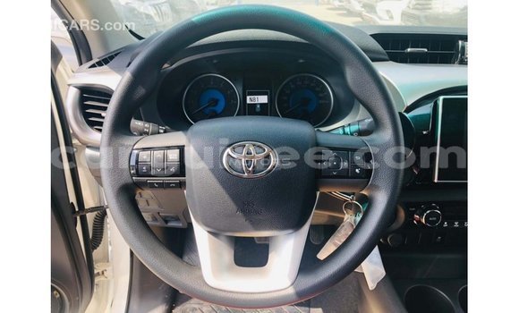 Buy Import Toyota Hilux White Car in Import - Dubai in Conakry Buy Import Toyota Hilux White Car in Import - Dubai in Conakry