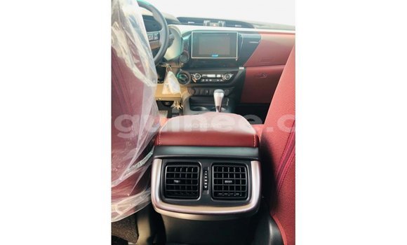 Buy Import Toyota Hilux White Car in Import - Dubai in Conakry Buy Import Toyota Hilux White Car in Import - Dubai in Conakry