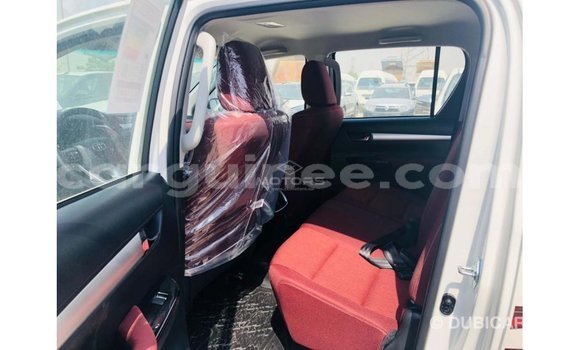 Buy Import Toyota Hilux White Car in Import - Dubai in Conakry Buy Import Toyota Hilux White Car in Import - Dubai in Conakry