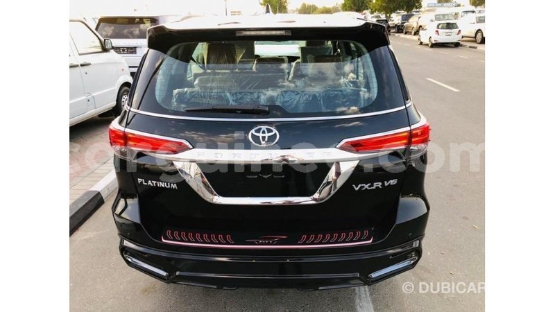 Big with watermark toyota fortuner conakry import dubai 6200
