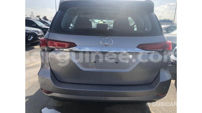 Big with watermark toyota fortuner conakry import dubai 6203