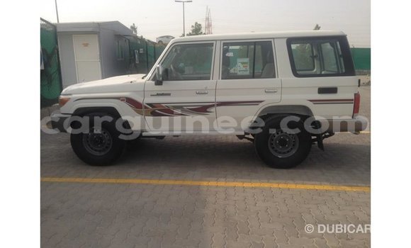 Buy Import Toyota Land Cruiser White Car in Import - Dubai in Conakry Buy Import Toyota Land Cruiser White Car in Import - Dubai in Conakry