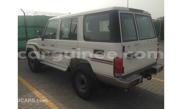 Buy Import Toyota Land Cruiser White Car in Import - Dubai in Conakry Buy Import Toyota Land Cruiser White Car in Import - Dubai in Conakry