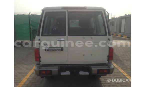 Buy Import Toyota Land Cruiser White Car in Import - Dubai in Conakry Buy Import Toyota Land Cruiser White Car in Import - Dubai in Conakry