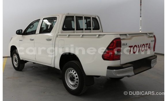 Buy Import Toyota Hilux White Car in Import - Dubai in Conakry Buy Import Toyota Hilux White Car in Import - Dubai in Conakry