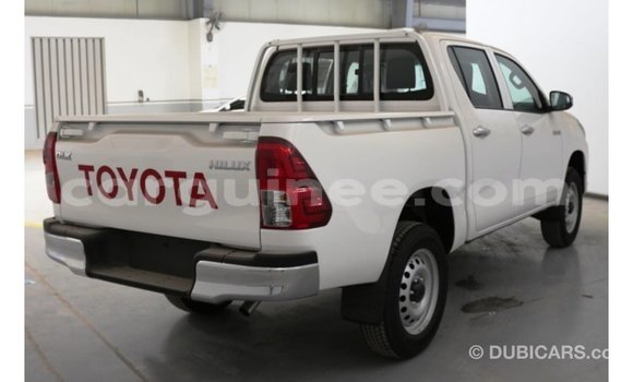 Buy Import Toyota Hilux White Car in Import - Dubai in Conakry Buy Import Toyota Hilux White Car in Import - Dubai in Conakry