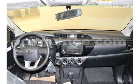 Buy Import Toyota Hilux White Car in Import - Dubai in Conakry Buy Import Toyota Hilux White Car in Import - Dubai in Conakry