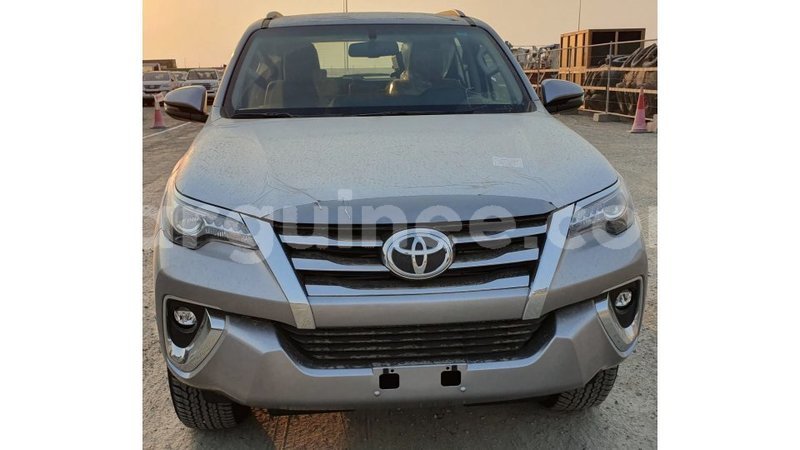 Big with watermark toyota fortuner conakry import dubai 6208