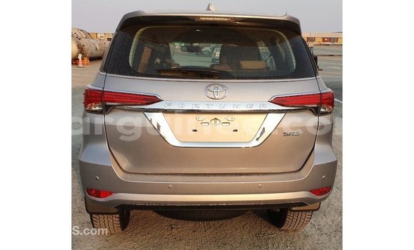 Buy Import Toyota Fortuner Other Car in Import - Dubai in Conakry Buy Import Toyota Fortuner Other Car in Import - Dubai in Conakry