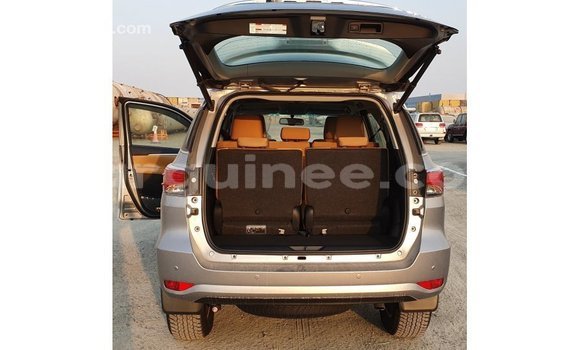 Buy Import Toyota Fortuner Other Car in Import - Dubai in Conakry Buy Import Toyota Fortuner Other Car in Import - Dubai in Conakry