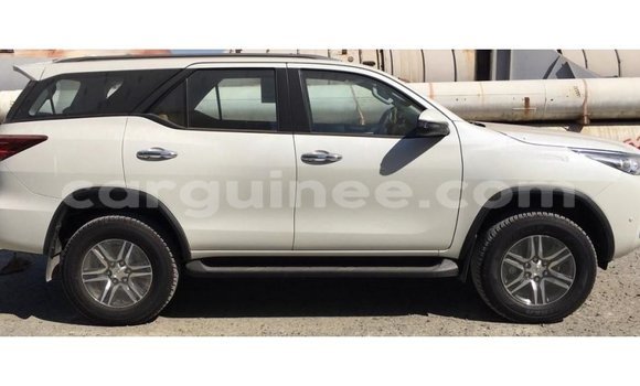 Buy Import Toyota Fortuner White Car in Import - Dubai in Conakry Buy Import Toyota Fortuner White Car in Import - Dubai in Conakry