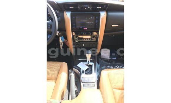 Buy Import Toyota Fortuner White Car in Import - Dubai in Conakry Buy Import Toyota Fortuner White Car in Import - Dubai in Conakry