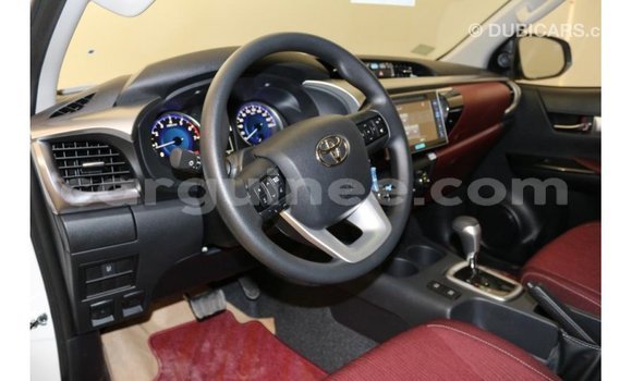 Buy Import Toyota Hilux White Car in Import - Dubai in Conakry Buy Import Toyota Hilux White Car in Import - Dubai in Conakry