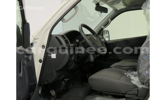 Buy Import Toyota Hiace White Car in Import - Dubai in Conakry Buy Import Toyota Hiace White Car in Import - Dubai in Conakry