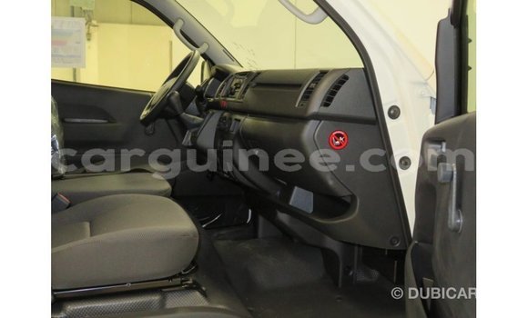 Buy Import Toyota Hiace White Car in Import - Dubai in Conakry Buy Import Toyota Hiace White Car in Import - Dubai in Conakry
