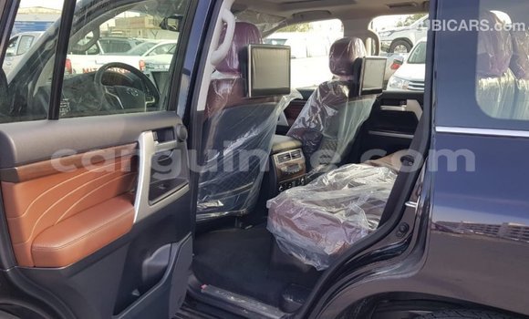 Acheter Import Voiture Toyota Land Cruiser Noir à Import - Dubai, Conakry Acheter Import Voiture Toyota Land Cruiser Noir à Import - Dubai, Conakry