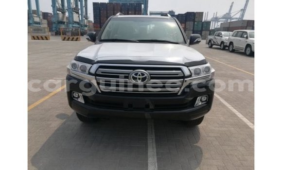 Buy Import Toyota Land Cruiser Black Car in Import - Dubai in Conakry Buy Import Toyota Land Cruiser Black Car in Import - Dubai in Conakry