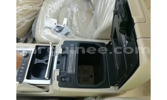 Acheter Import Voiture Toyota Land Cruiser Noir à Import - Dubai, Conakry Acheter Import Voiture Toyota Land Cruiser Noir à Import - Dubai, Conakry