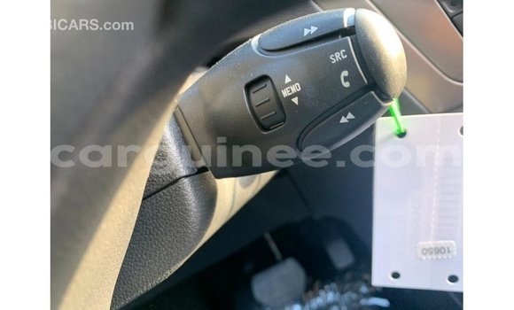 Acheter Import Voiture Peugeot 301 Blanc à Import - Dubai, Conakry Acheter Import Voiture Peugeot 301 Blanc à Import - Dubai, Conakry