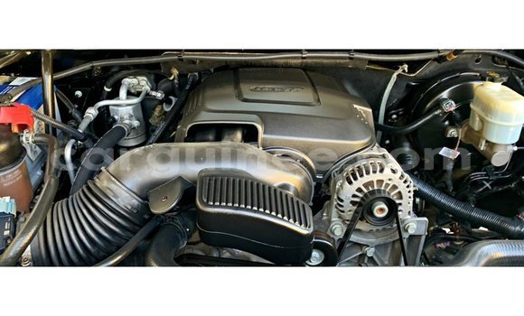 Acheter Import Voiture Chevrolet Silverado Noir à Import - Dubai, Conakry Acheter Import Voiture Chevrolet Silverado Noir à Import - Dubai, Conakry