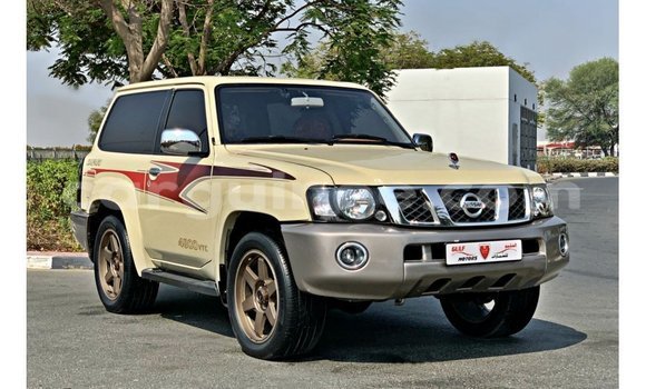 Buy Import Nissan Patrol Beige Car in Import - Dubai in Conakry