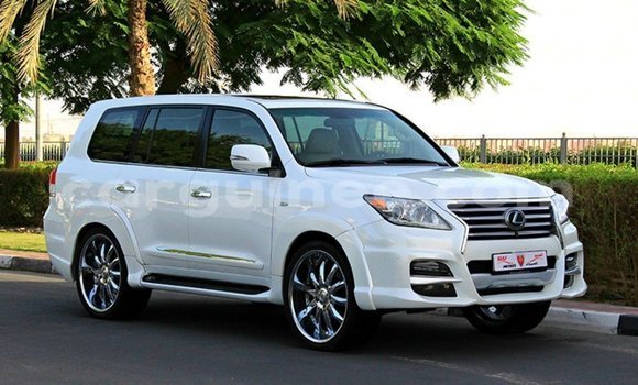 Acheter Import Voiture Lexus LX Blanc à Import - Dubai, Conakry Acheter Import Voiture Lexus LX Blanc à Import - Dubai, Conakry