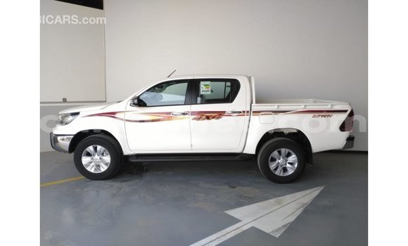 Buy Import Toyota Hilux White Car in Import - Dubai in Conakry Buy Import Toyota Hilux White Car in Import - Dubai in Conakry