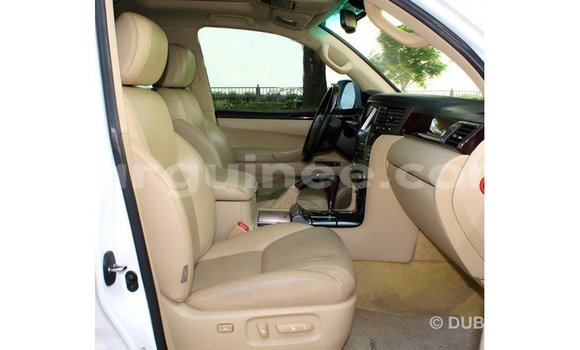 Acheter Import Voiture Lexus LX Blanc à Import - Dubai, Conakry Acheter Import Voiture Lexus LX Blanc à Import - Dubai, Conakry