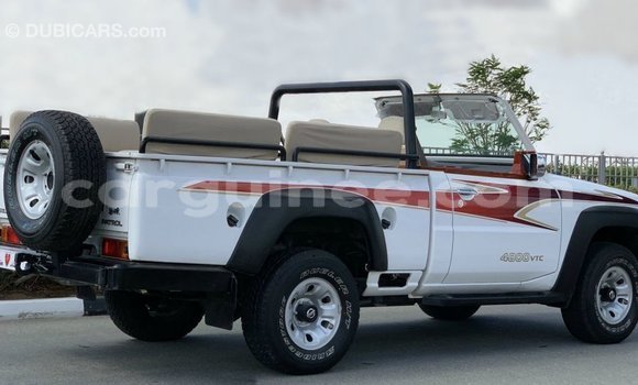 Acheter Import Voiture Nissan Patrol Blanc à Import - Dubai, Conakry Acheter Import Voiture Nissan Patrol Blanc à Import - Dubai, Conakry