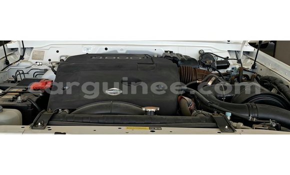 Acheter Import Voiture Nissan Patrol Blanc à Import - Dubai, Conakry Acheter Import Voiture Nissan Patrol Blanc à Import - Dubai, Conakry