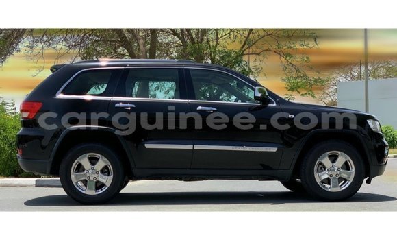Acheter Import Voiture Jeep Grand Cherokee Noir à Import - Dubai, Conakry Acheter Import Voiture Jeep Grand Cherokee Noir à Import - Dubai, Conakry